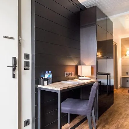 Vieille Bourse - Close To Stations And Old - Welkeys