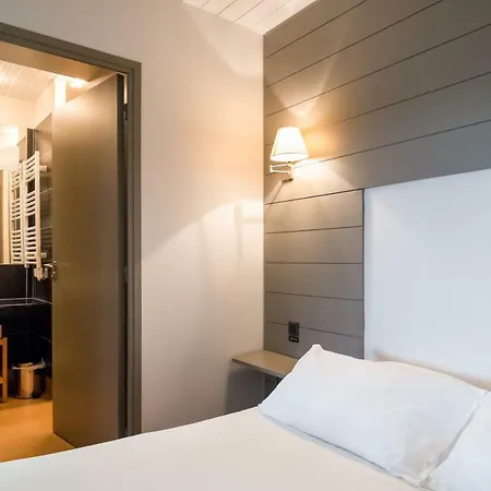 Vieille Bourse - Close To Stations And Old - Welkeys * リール